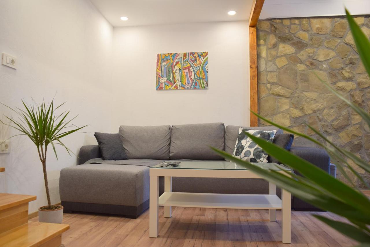 Apartment Andrej ไพราน ภายนอก รูปภาพ