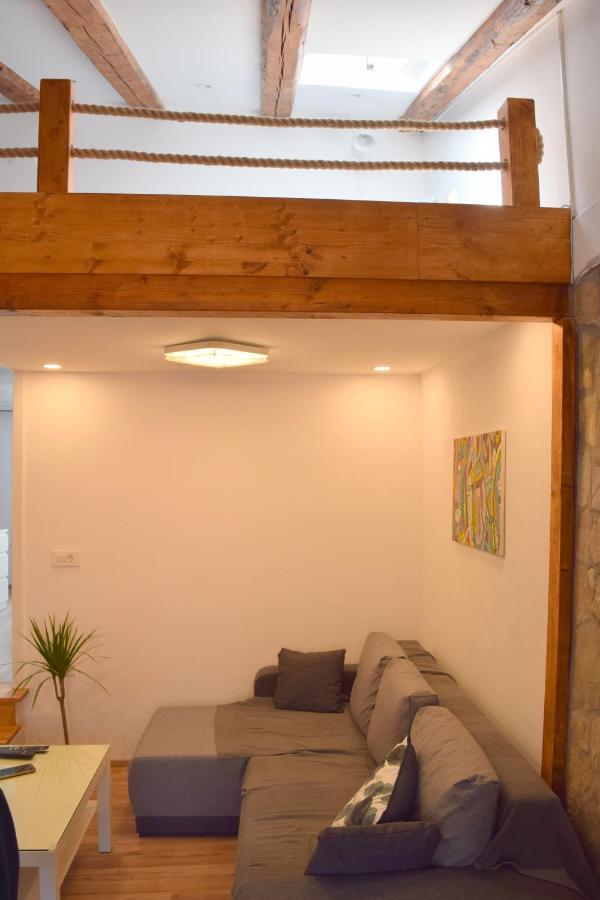 Apartment Andrej ไพราน ภายนอก รูปภาพ